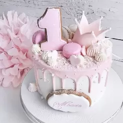 Торт на 1 рік дівчинці